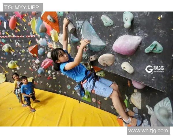 北京攀岩队在极限运动世界杯积分榜中以66分稳居第一名 北京攀岩队在极限运动世界杯积分榜中以66分稳居第一名