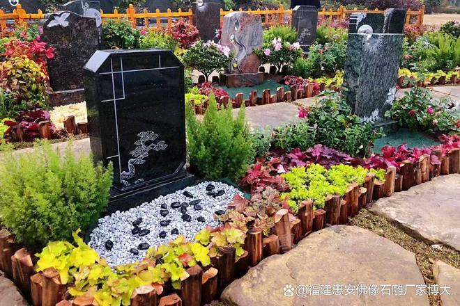 乐鱼官方网站雕琢艺术在公墓陵寝墓碑石材建造中的使用（多图浏览）(图4)